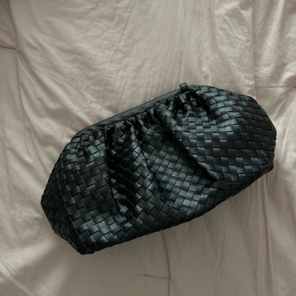 Vintage Handbags - 🥟Vegan dumpling bag 🥟